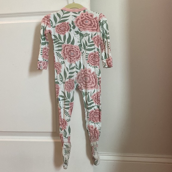 Kickee Pants Fresh Air Florist Print Footie with Zipper Pajamas Bamboo Sz 12-18 - Picture 2 of 5